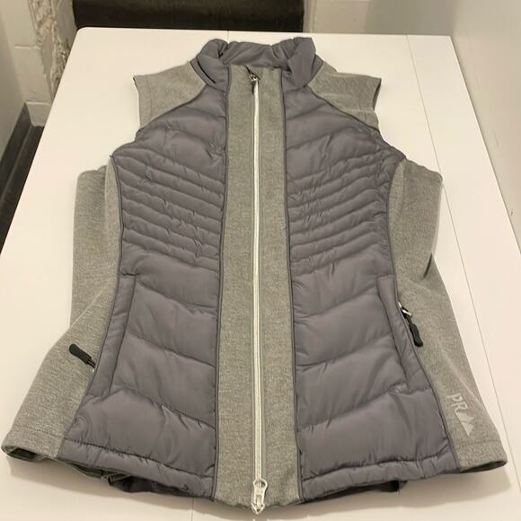 Powder River Outfitters by Panhandle Gray Light Filled Vest Women's Medium Gray - Picture 1 of 7